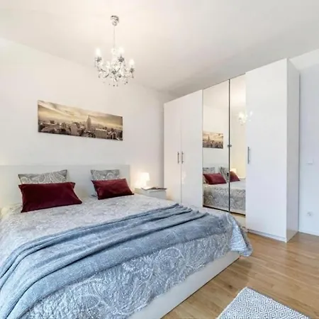 Appartement Modernes 3-zimmer-apartment In Frankfurt-niederrad *