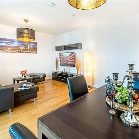 Appartement Modernes 3-zimmer-apartment In Frankfurt-niederrad